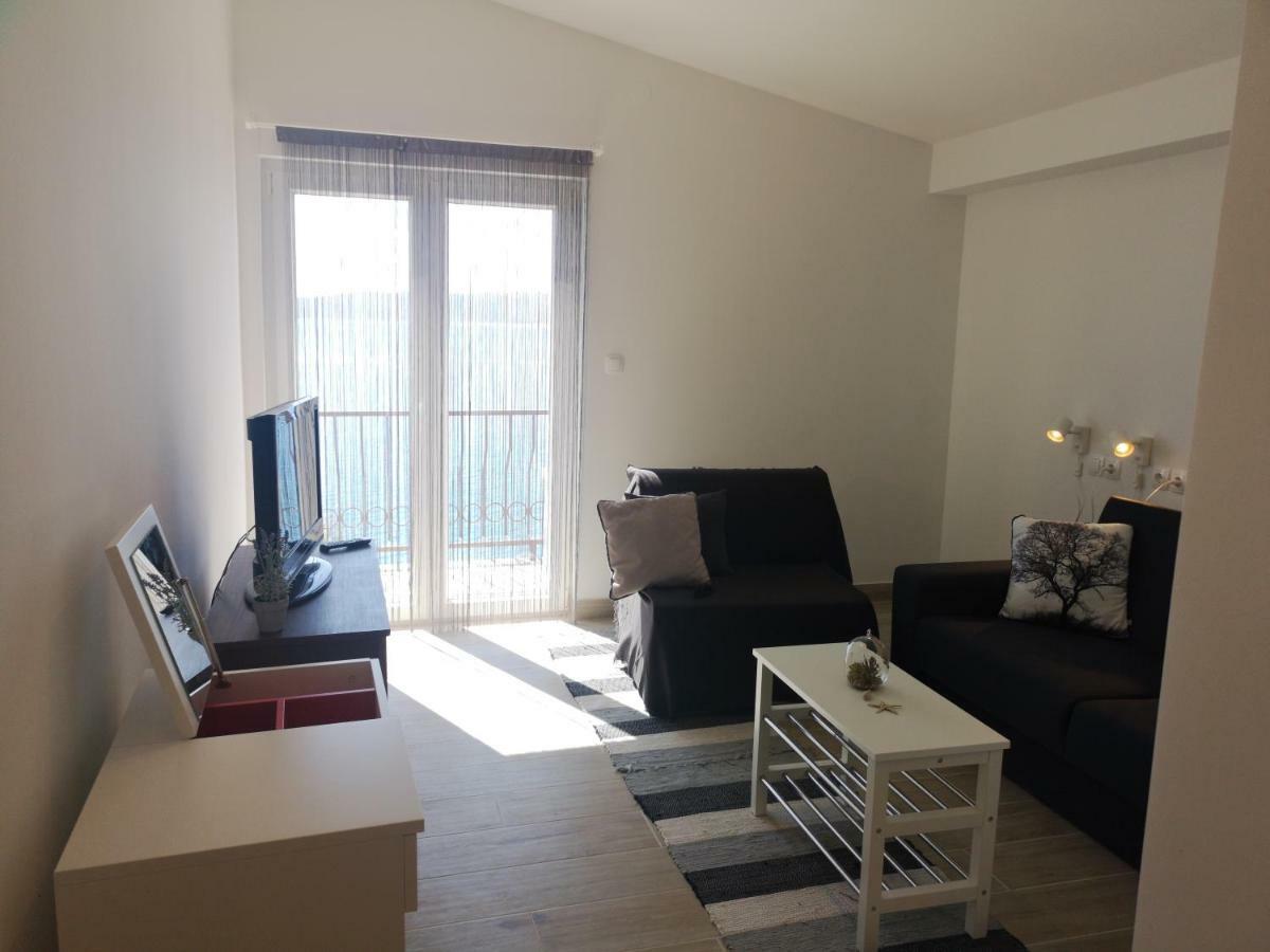 Apartman Studio Kod Ujevica Baska Voda Luaran gambar